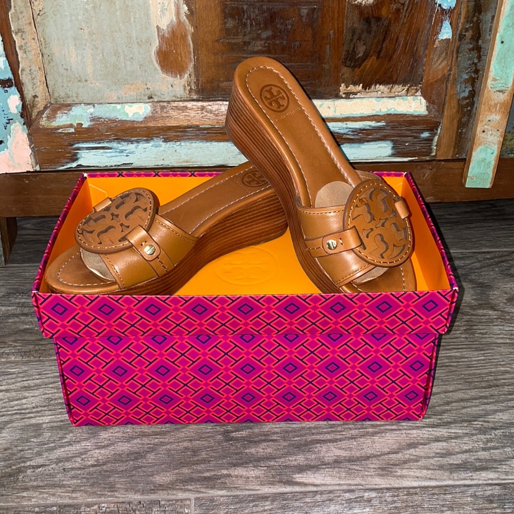 Tory Burch Gently Used Wedge